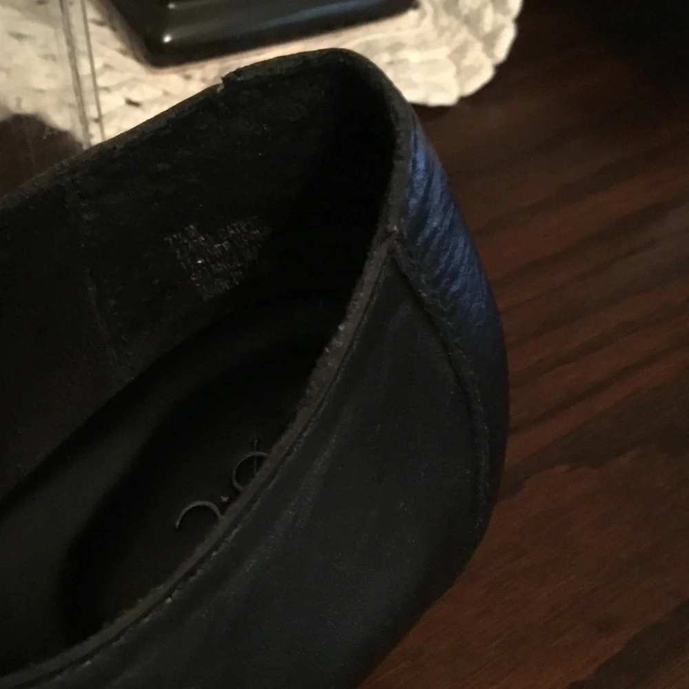 b.o.c. Black Leather Ankle Booties with Buckle Straps